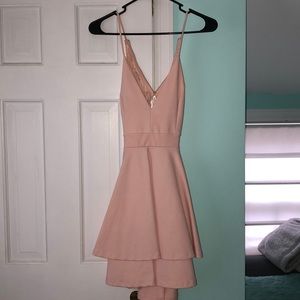 Light pink / Blush pink dress from Windsor